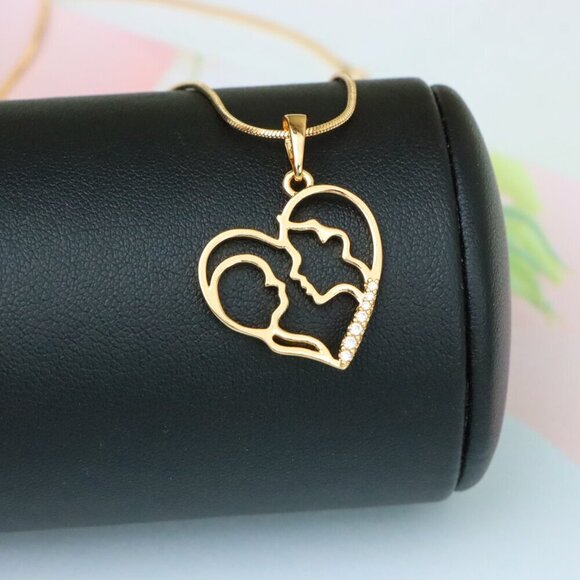 "Heart Shaped Rose Gold Pendant with Mother and Child Silhouette, XPPT1476 - Picture 4 of 13